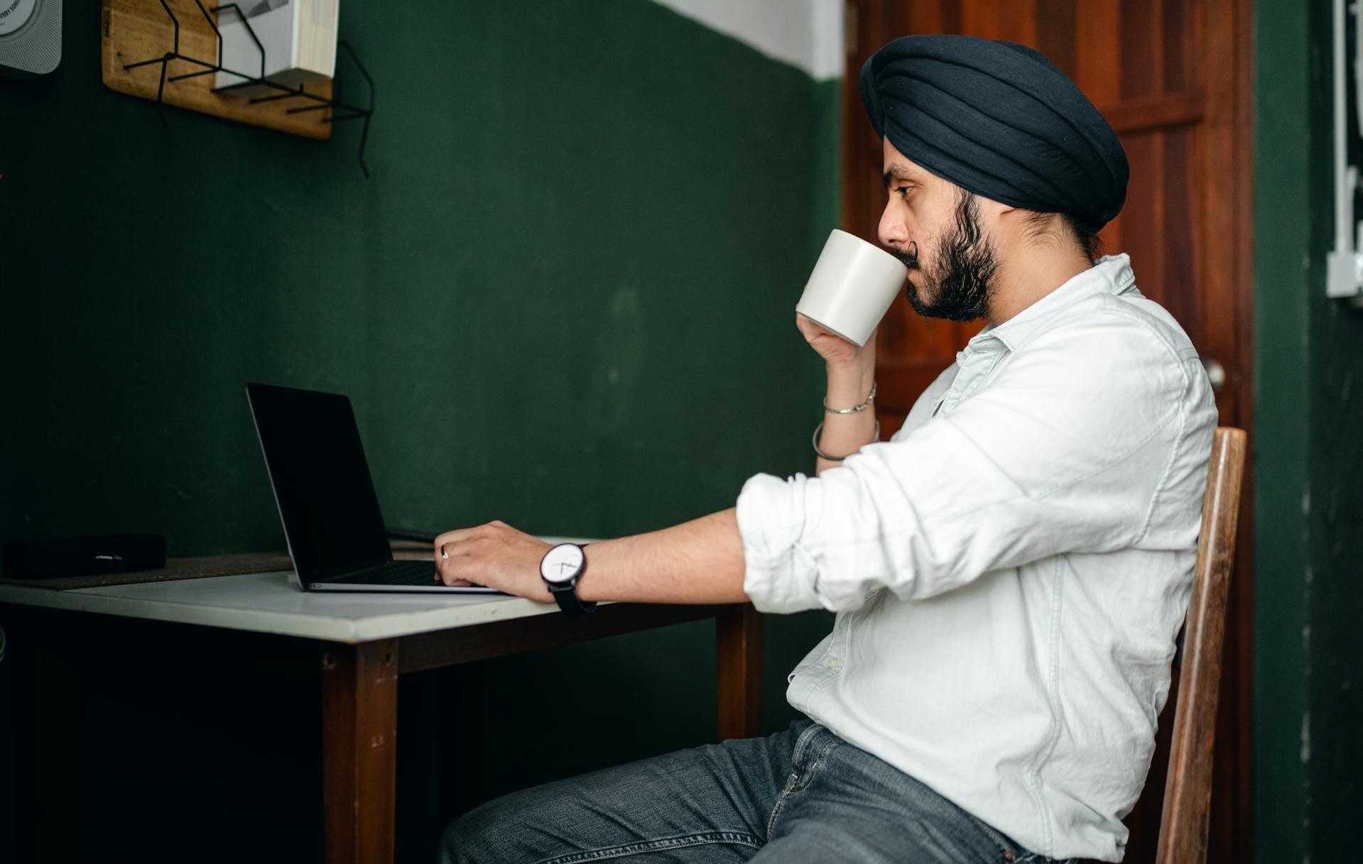 Do Sikhs Drink Alcohol